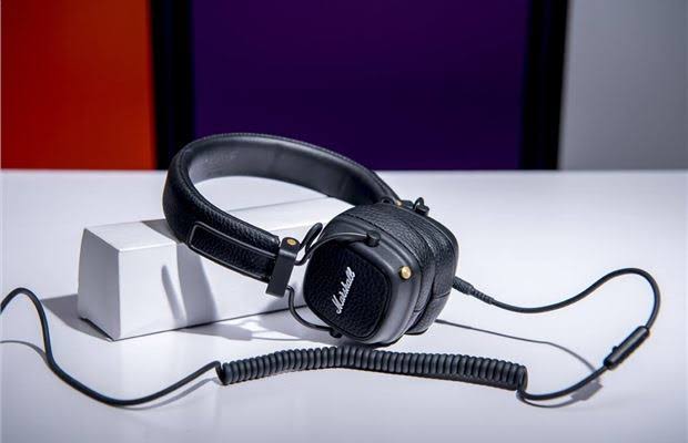 Marshall Major IV Wireless Bluetooth On Ear Headphone with Mic (Black)