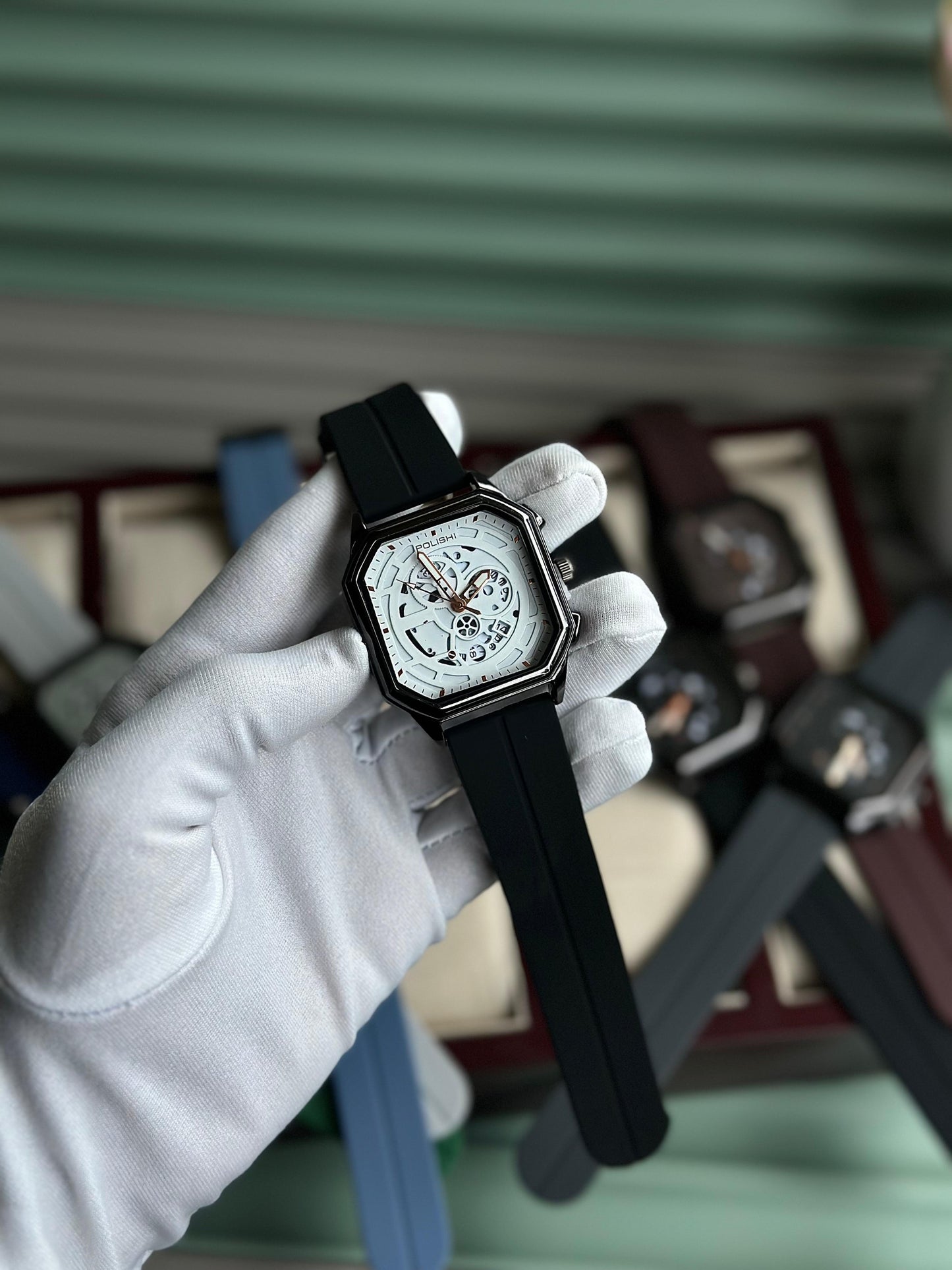 Polishi Unisex Magnetic Strap Watch – Premium Quality