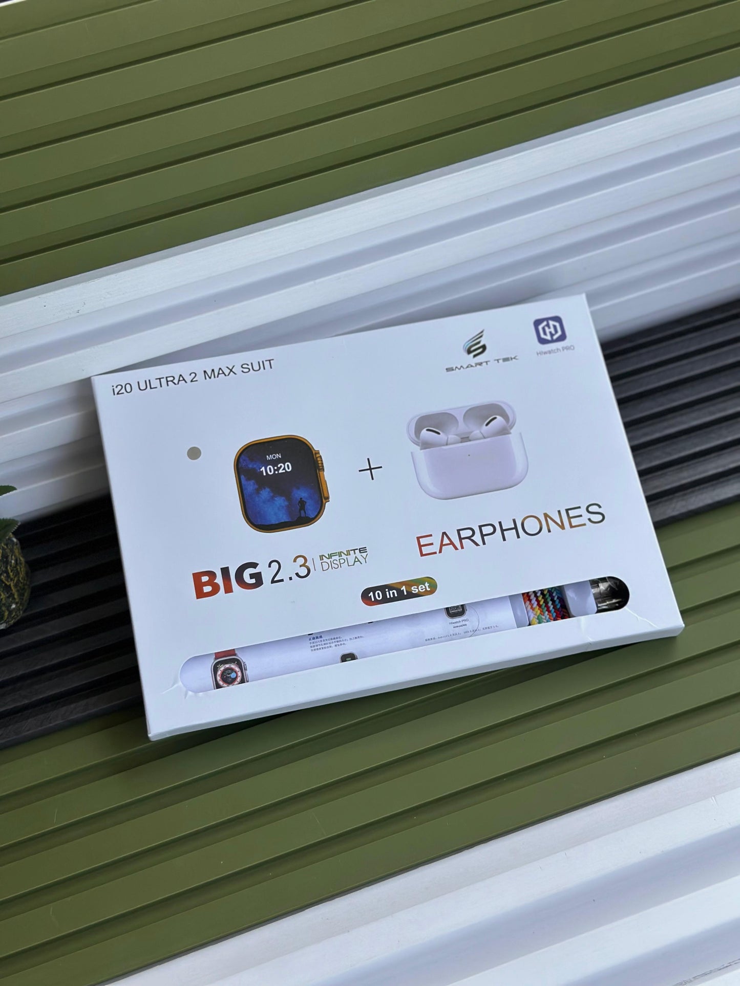 i20 Ultra Suit Max Series 8 Ultra (49MM) – 10 in 1 Smartwatch Combo Pack