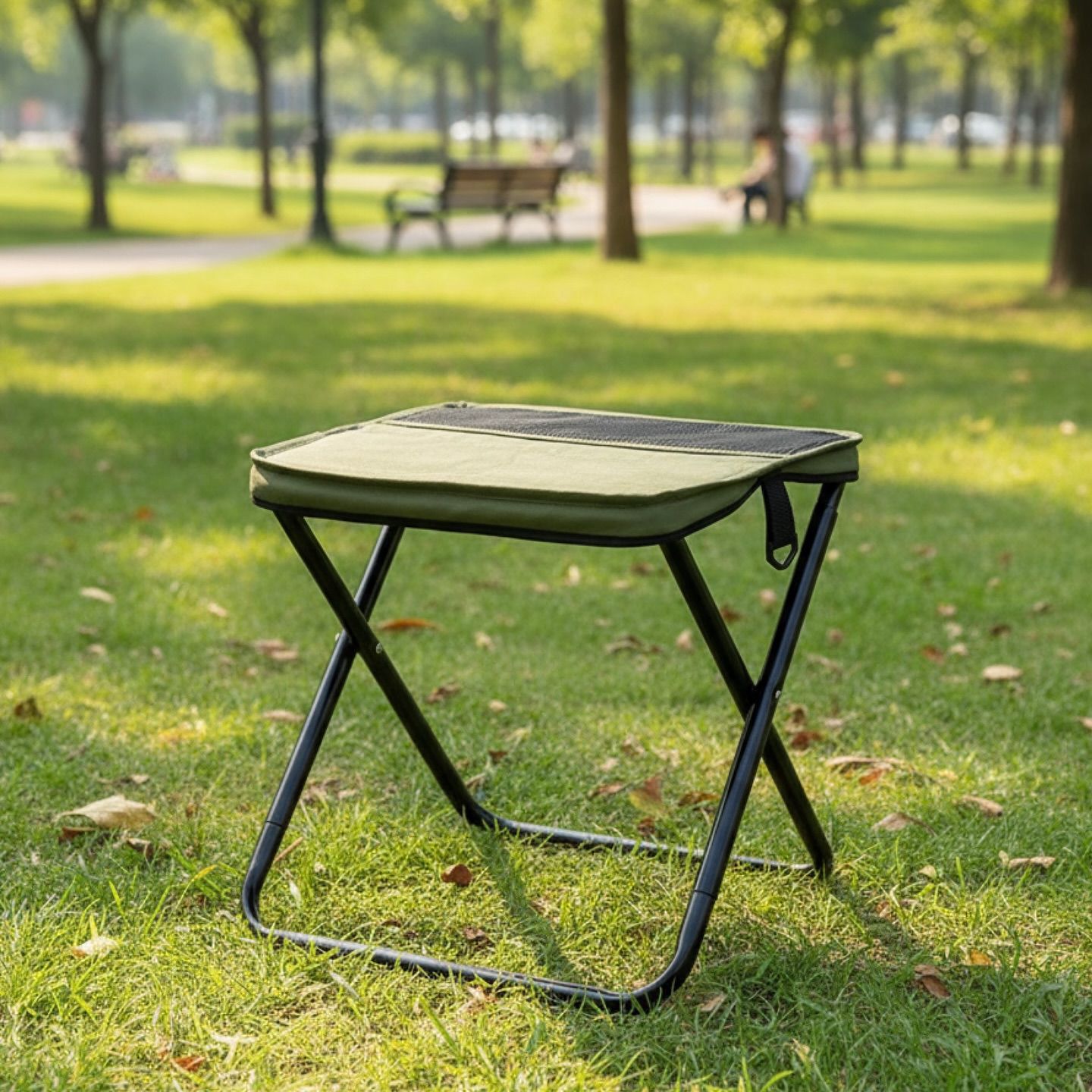 Folding Stool, Mini Outdoor Camping Stool, Portable Small Foldable Lightweight Hunting Seat with Zippered Carrying Bag, Folding Slacker Chairs for Fishing Travelling Picnics